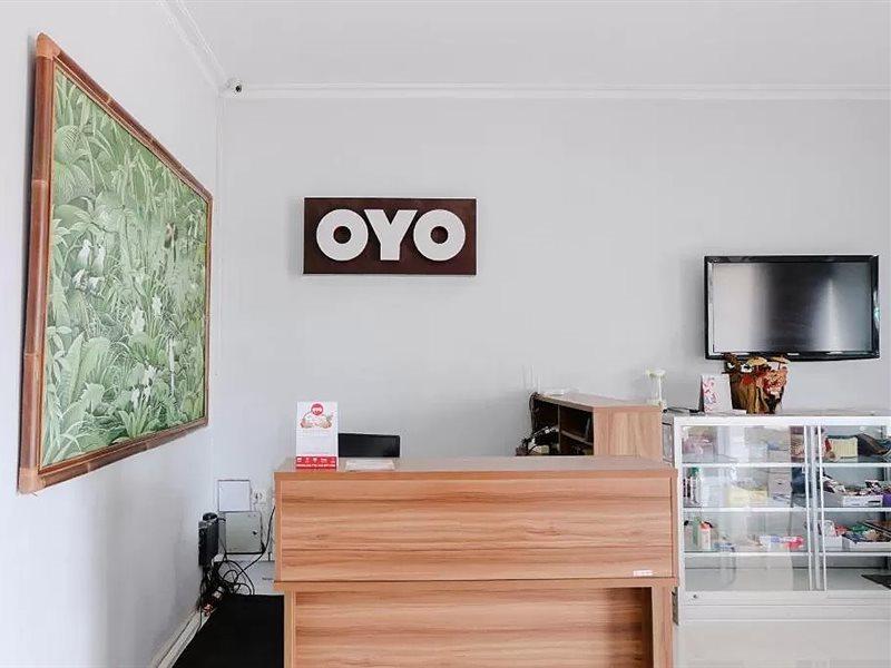 OYO 995 Alice's Homestay Syariah Jember Luaran gambar